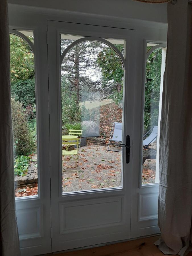 La Souveraine Saint-Genis-Laval Buitenkant foto
